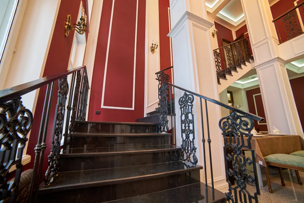 Отель XIX века Милости  простим