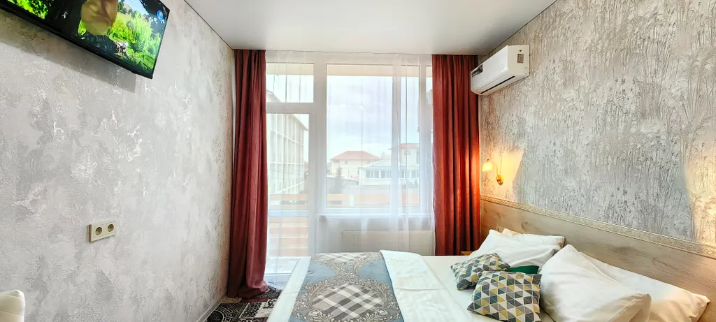 Уютная студия с балконом, отоплением, кухней, стиралкой, беседкой, парковкой