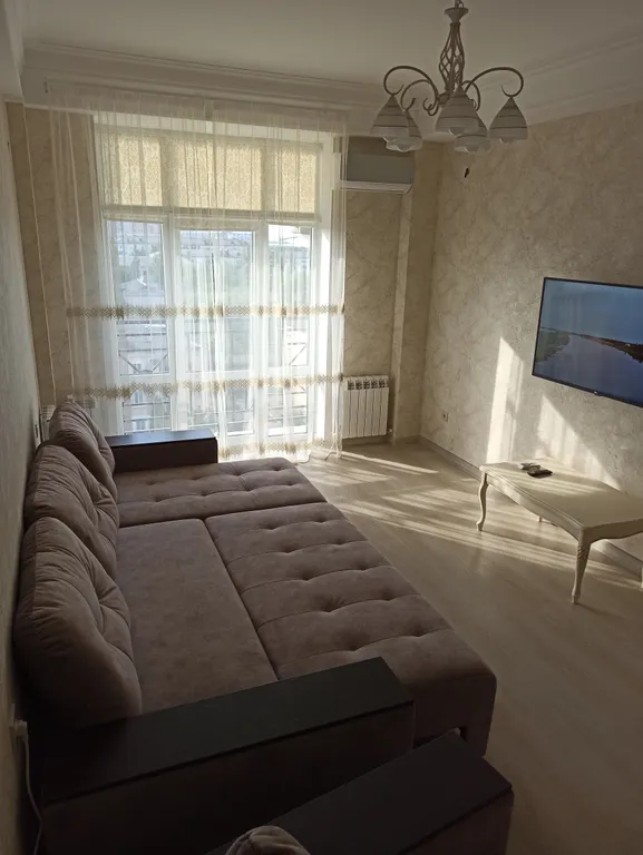 Уютная квартира в центре города, с видом на море