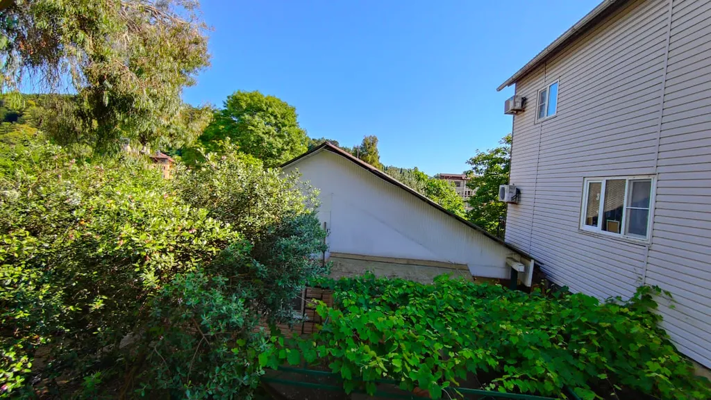 Чистые и уютные номера в 5-7 минутах ходьбы до моря