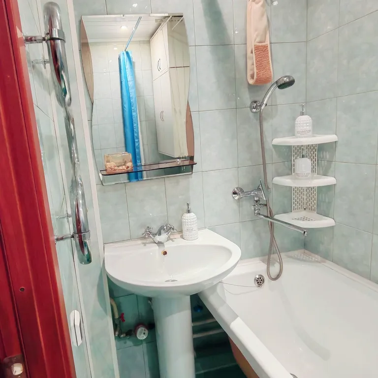 Квартира Бюджетная квартира "Дёшево и СерДЕЧНО". — Кировск