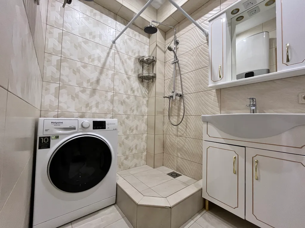 Квартира у моря с выделенной спальней и отдельной кухней