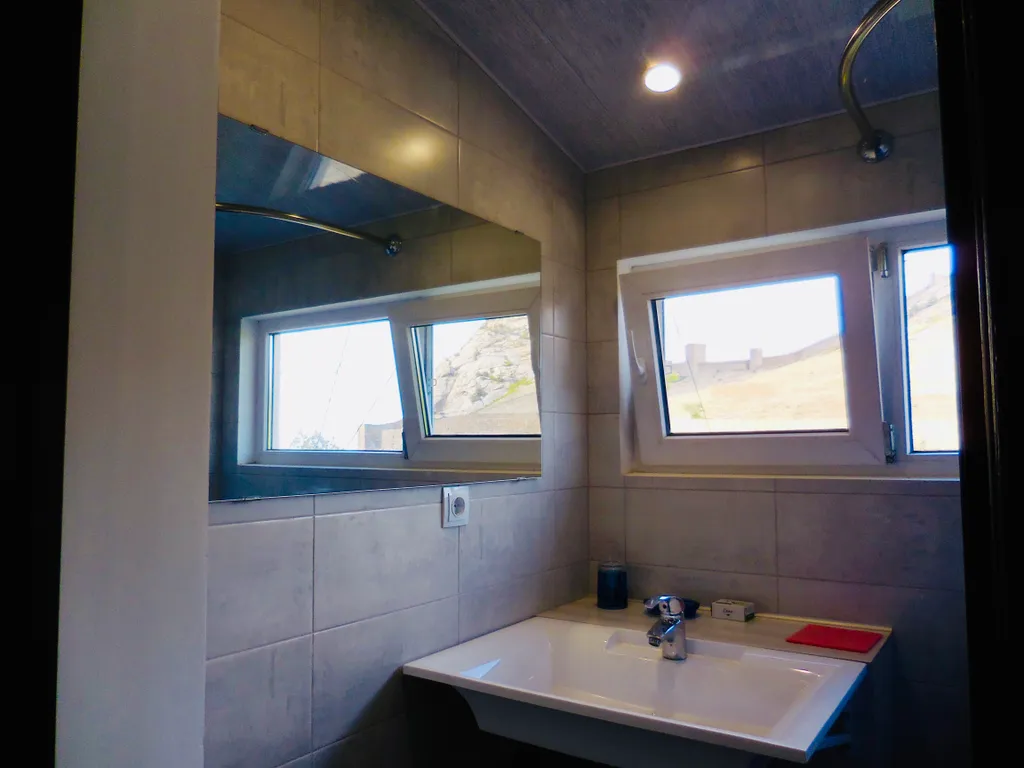 Коттедж «Летний» с видом на Генуэзскую крепость