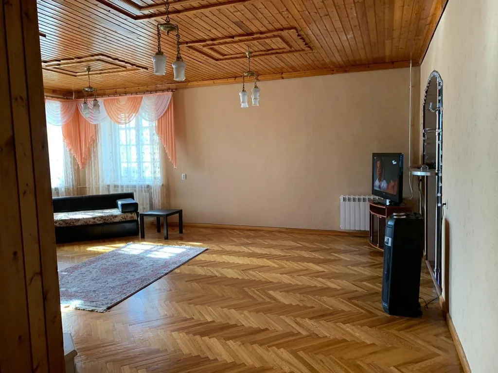 4-комнатный Дом