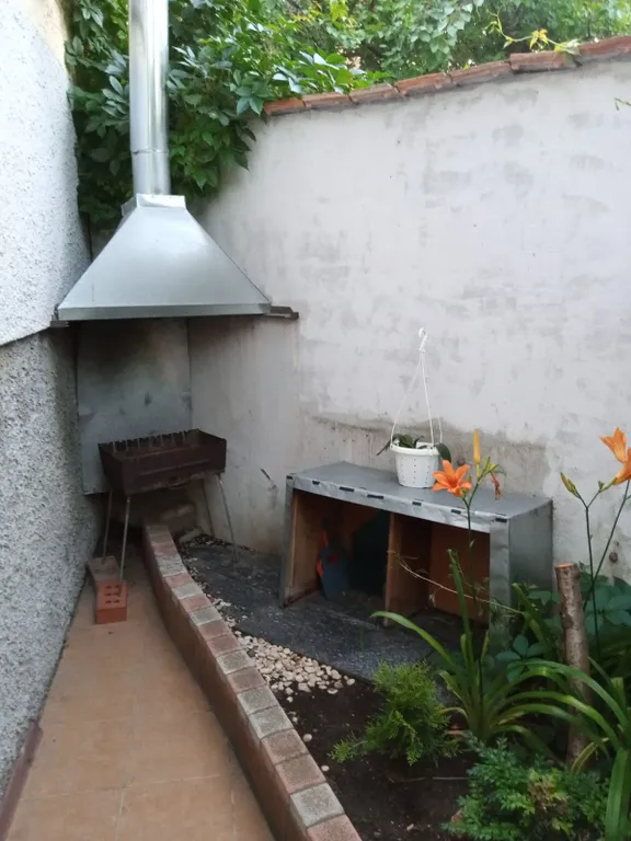 Уютный дворик у моря