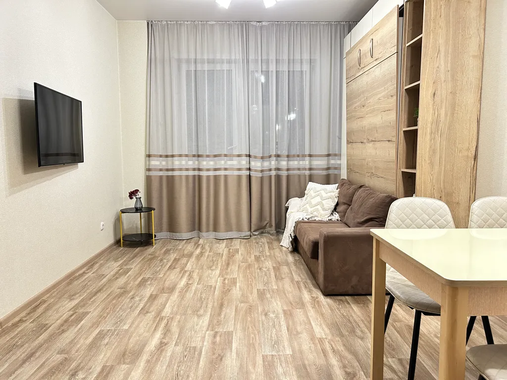 Квартира Уютная двухкомнатная квартира — Красноярск