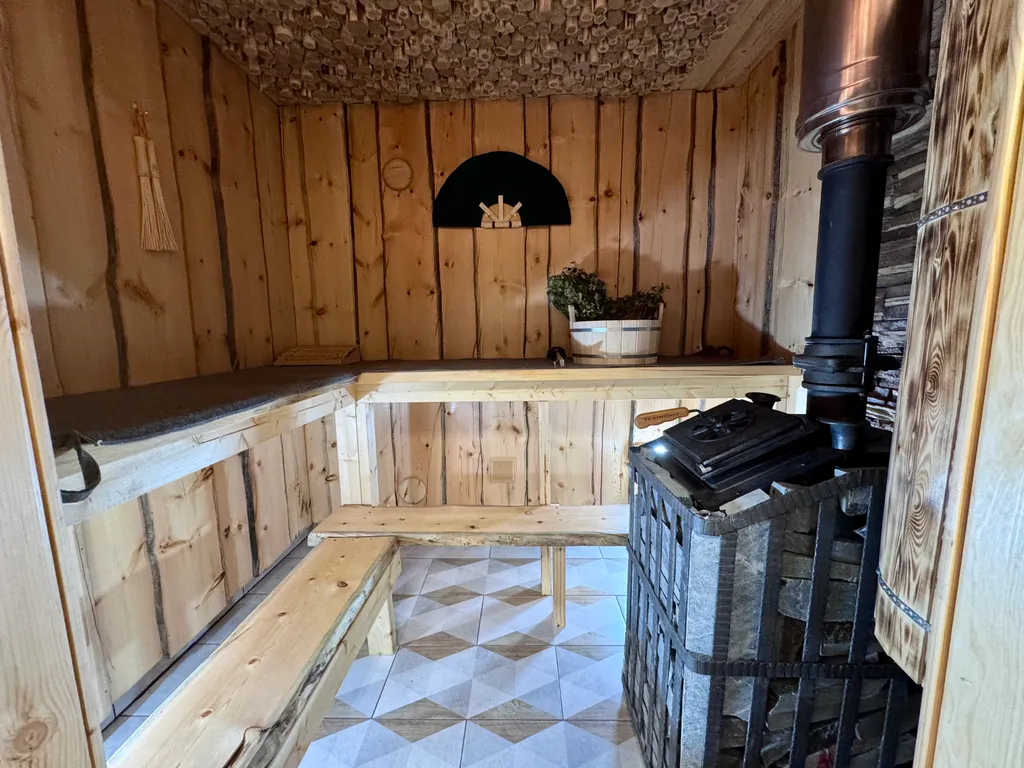 Уютный гостевой дом в лесном просторе