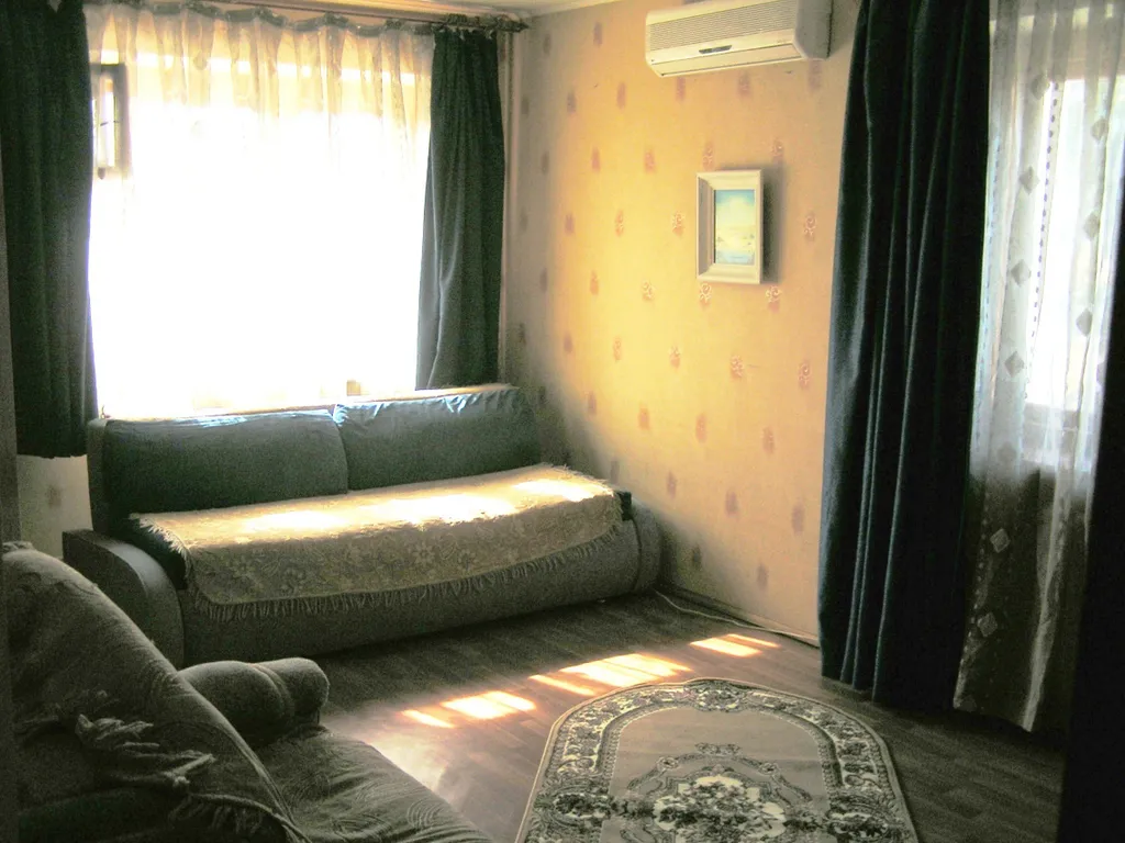 Уютная 1-комнатная квартира в центре города, есть горячая вода