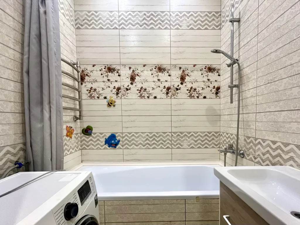 Современная 2-комнатная квартира для 1-4 гостей с кондиционером