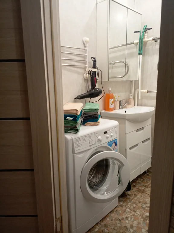 Квартира в спальном микрорайоне с парком для отдыха на Волге