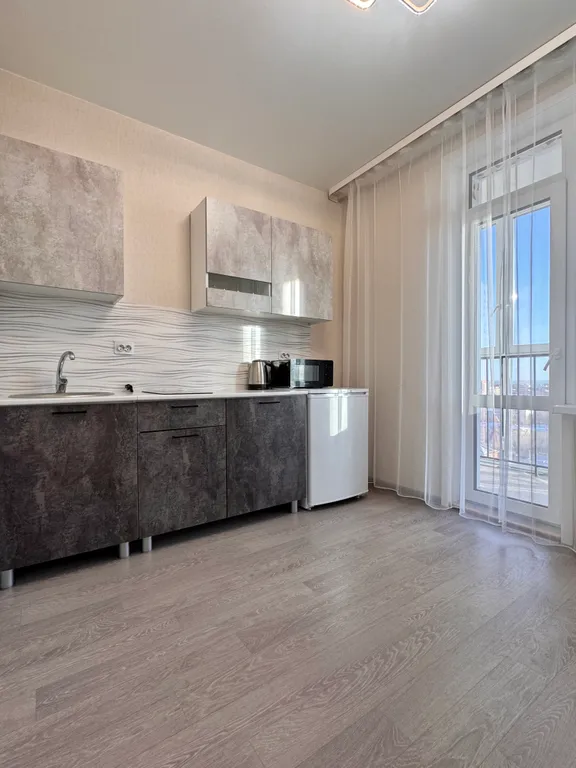 Просторная , уютная, с шикарным видом на Китай и ночной город