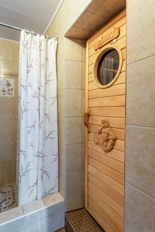 Дом с бассейном и русской баней