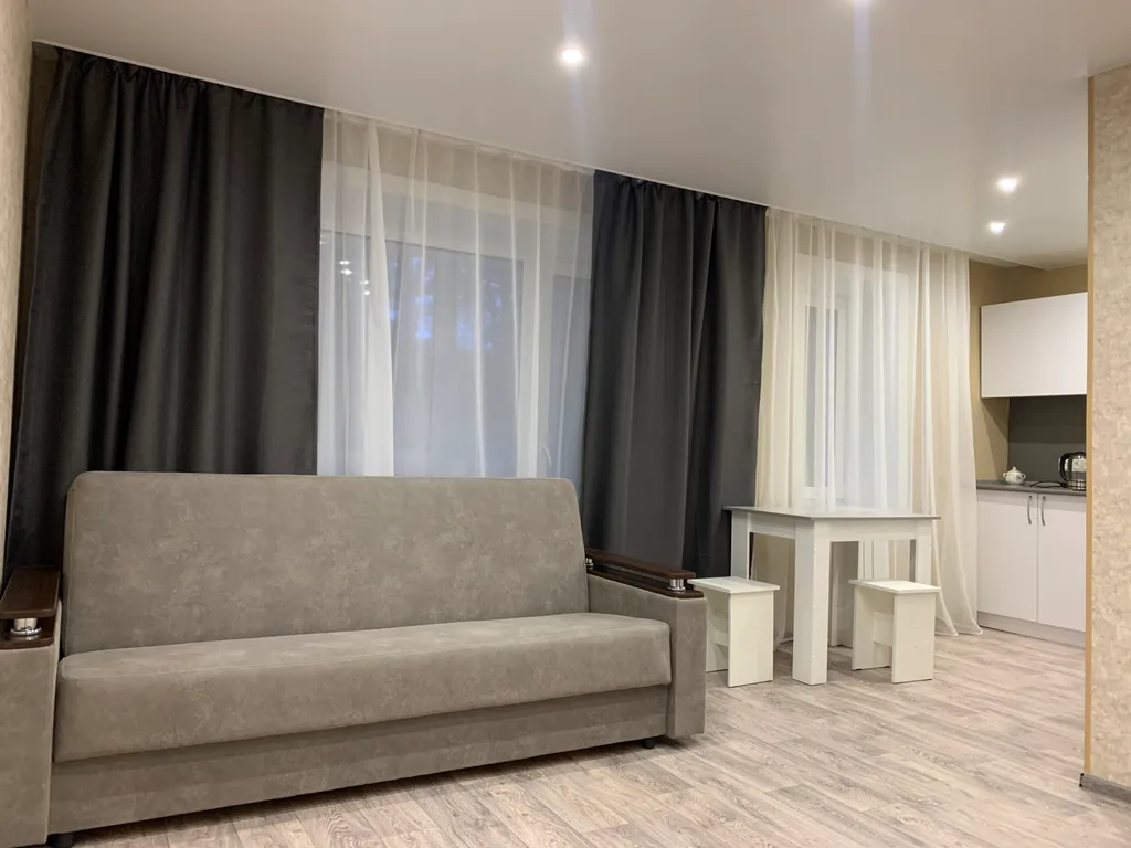 Уютная квартира на берегу реки Бия — аренда посуточно в Бийск