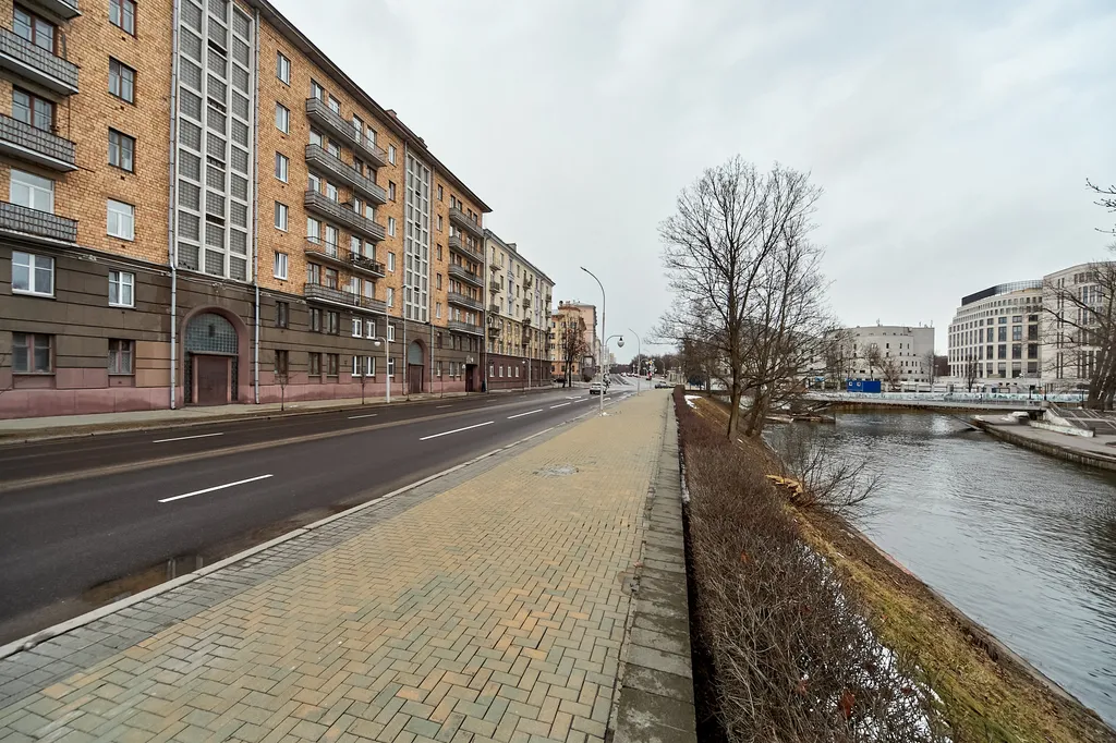 Квартира Квартира Две спальни в самом центре,балкон,лифт, метро Октябрьская — Минск