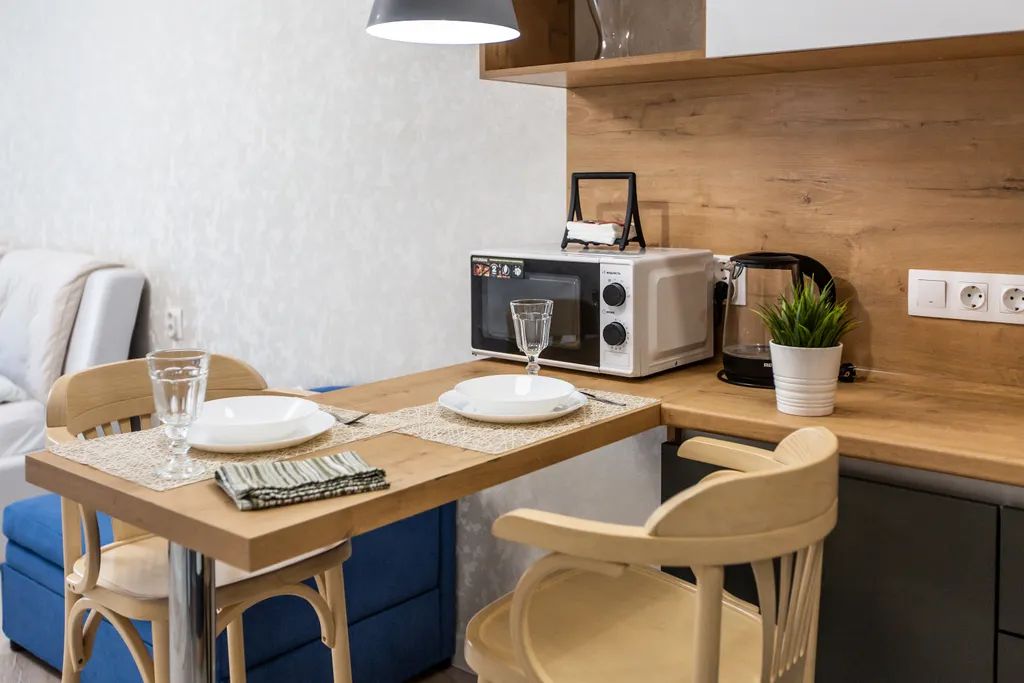 Good Night на Нефтяной 15