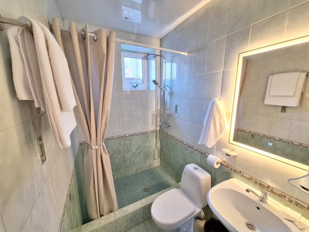 Квартира Квартира Город стандартный трёхместный номер с двуспальной кроватью — Геленджик