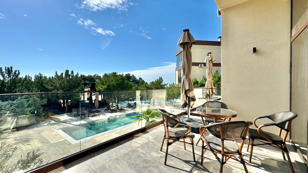 Таунхаус Фламинго, лесная зона, подогреваемый бассейн