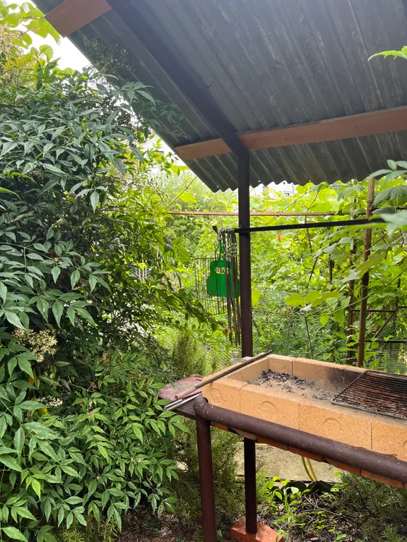 Домик с бассейном и видом на море