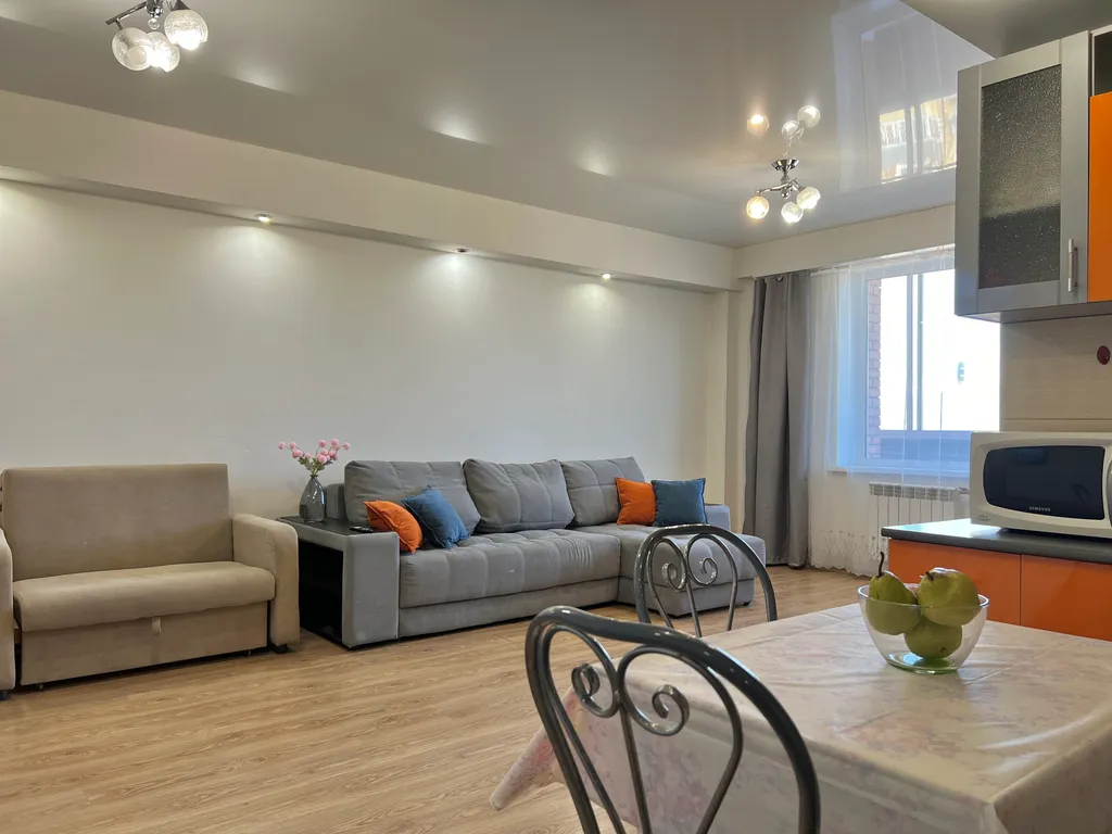 Теплая евро 2-к квартира на саянах. Не берем оплату за финальную уборку