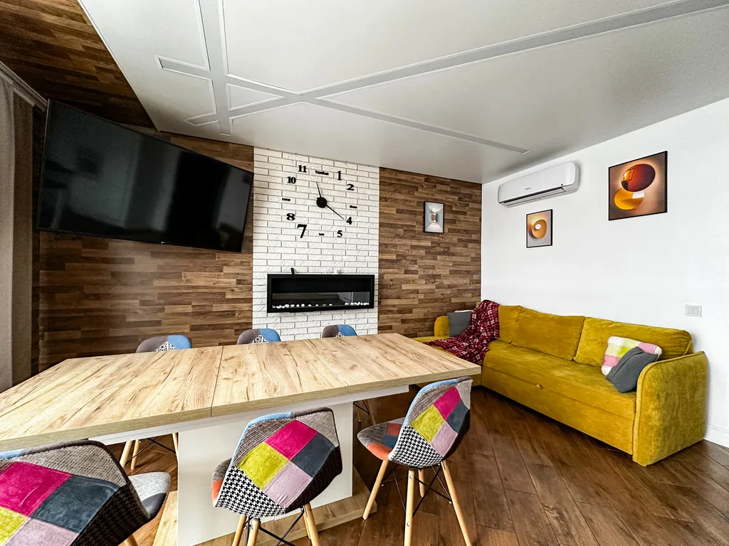 Geometry - просторная квартира с панорамным видом на реку в центре