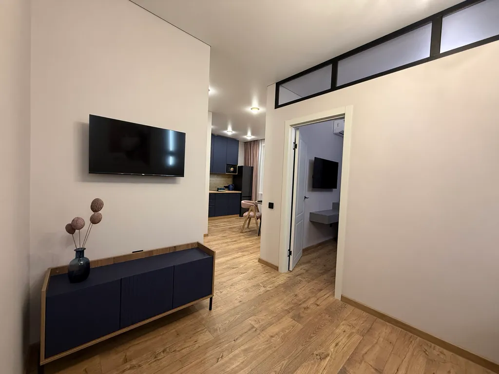 Дизайнерская квартира на берегу реки в ЖК Белые росы в Красноярске