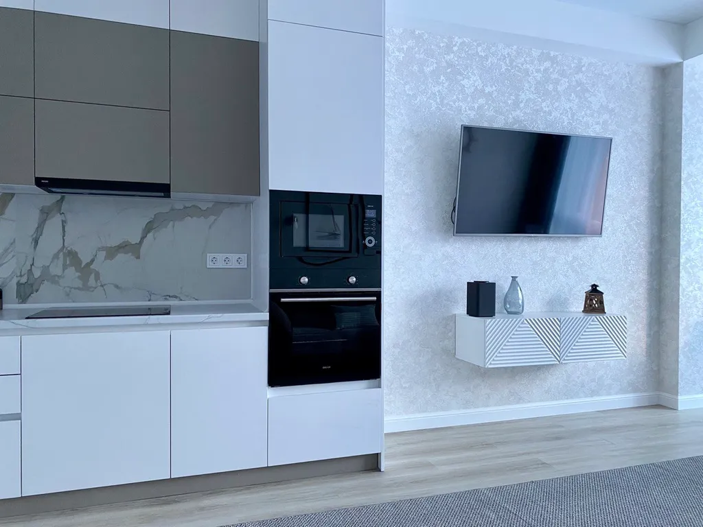 Евро-трехкомнатная в жк Ришелье Шато с бассейном