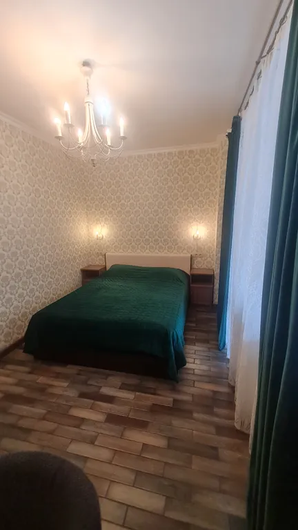 Квартира Студия в классическом стиле рядом с метро — аренда посуточно в Екатеринбург