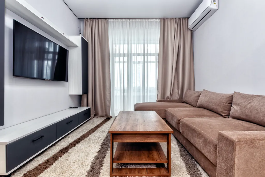 2-комнатная на набережной с видом на реку