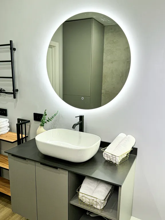 Студия в центре города с видом на набережную