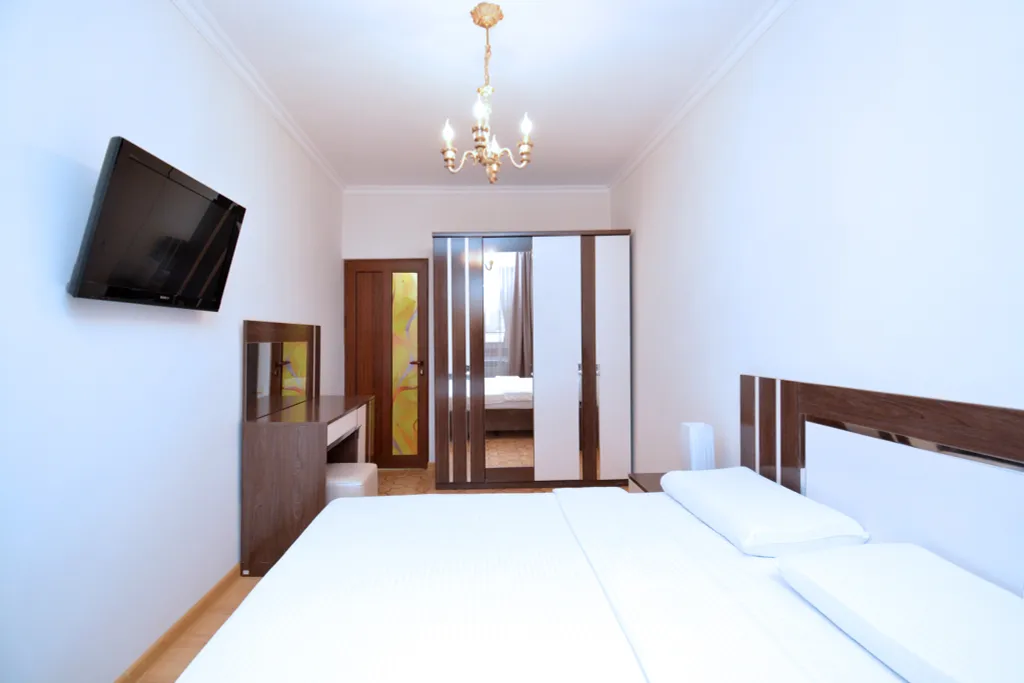 Уютная квартира на площади Сахарова (в самом сердце города)