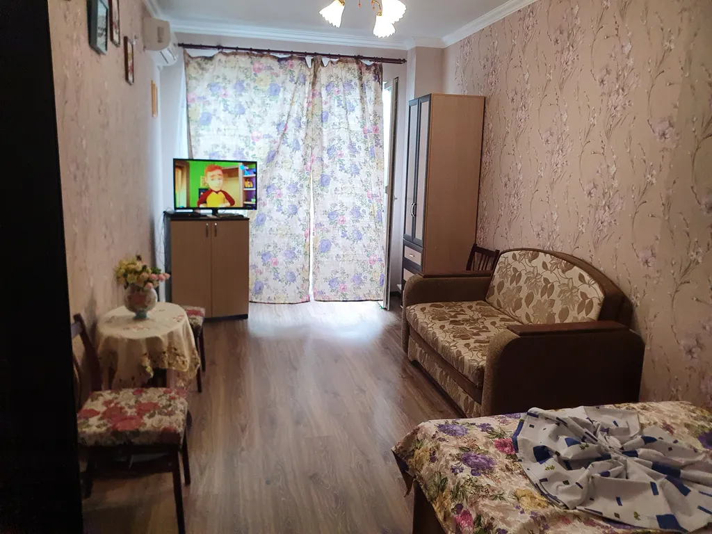 Ухоженная чистая квартира с видом на детский парк, парковка
