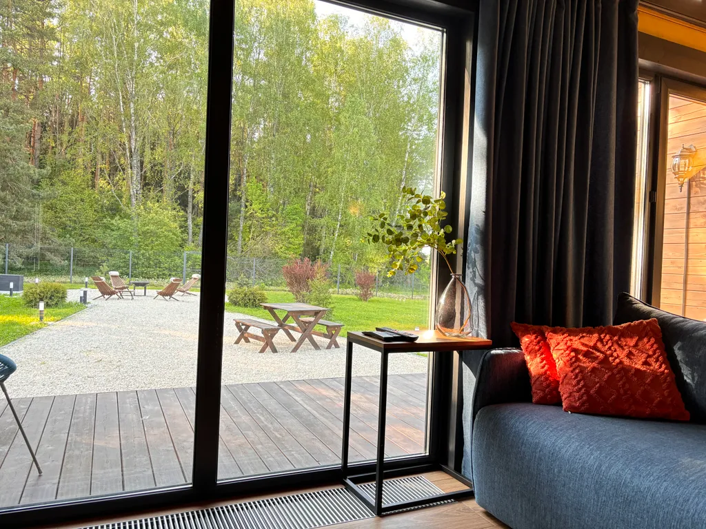 Дом у леса с банным чаном и панорамными окнами