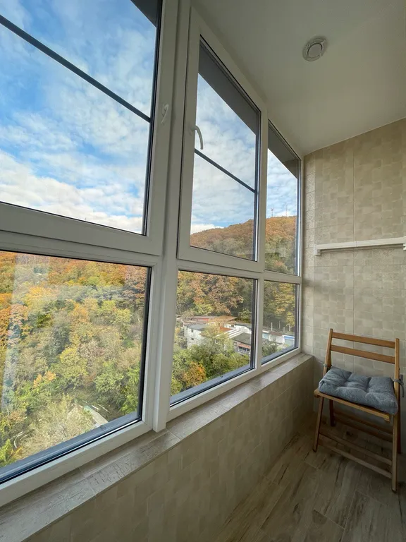 Новая квартира с видом на море в центре