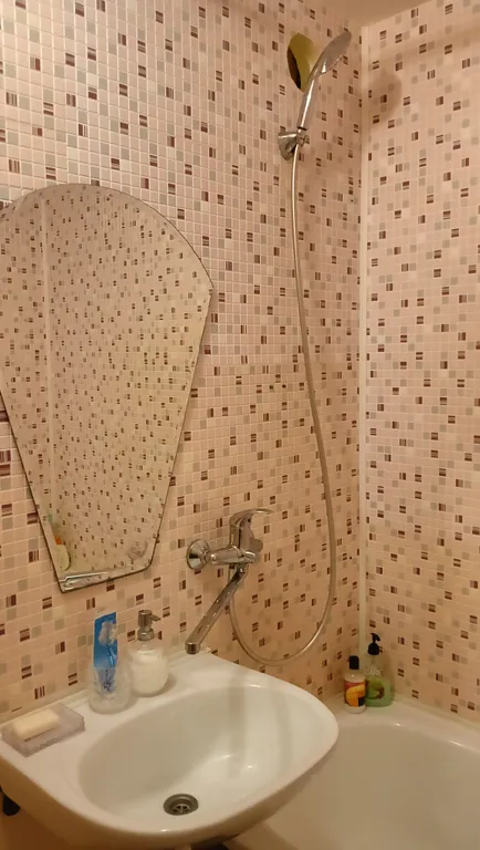 Комфортная однокомнатнатная в центре с потрясающим видом на Каму