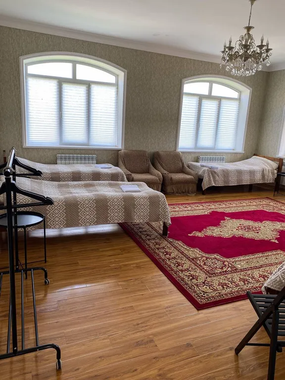 White House khunzakh