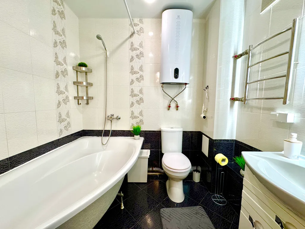 Красивая, уютная квартира в новом доме рядом с ТЦ "Космопорт"