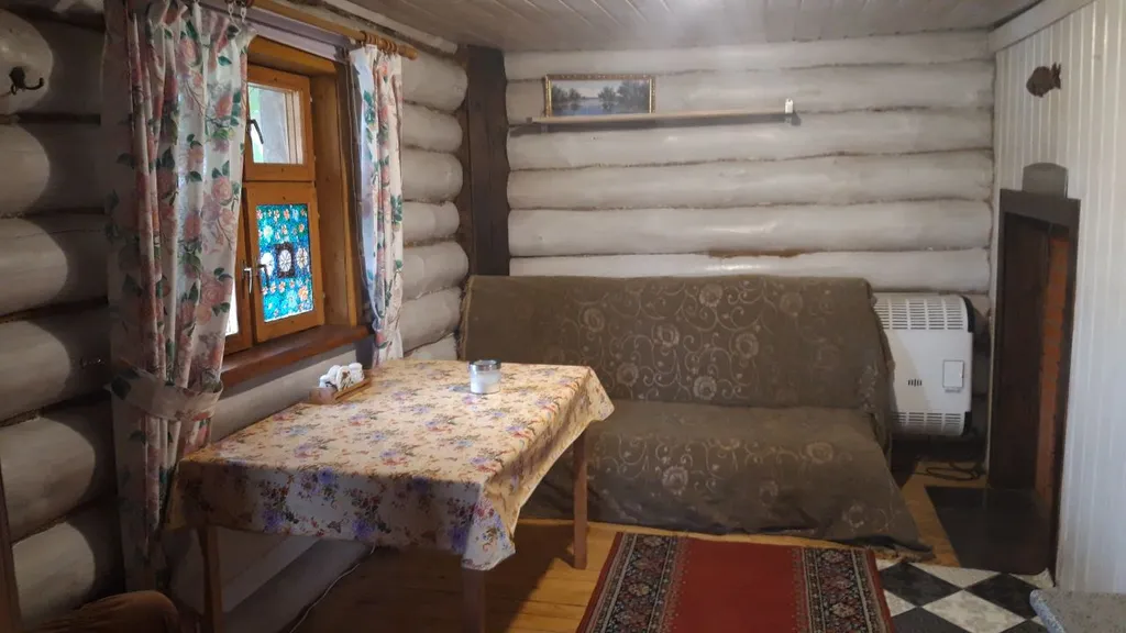 Дом-баня у озера