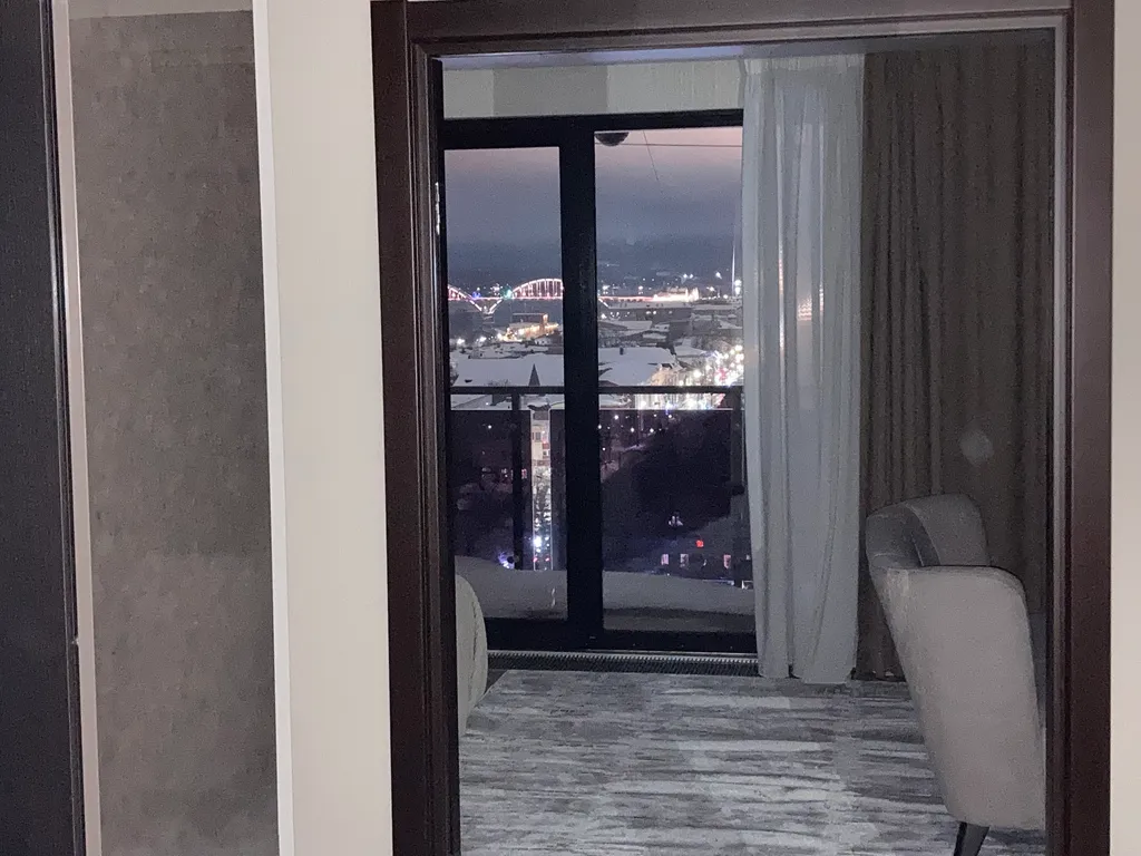 Апартаменты на уровне облаков с панорамным видом на город