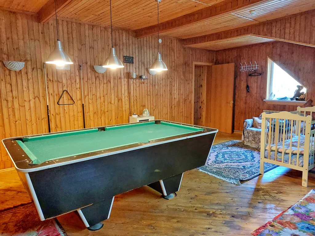 Дом на территории пансионата Буревестник