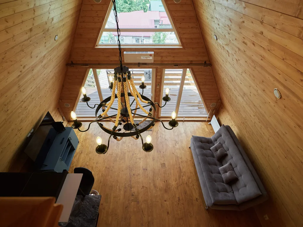 Частный дом с бассейном