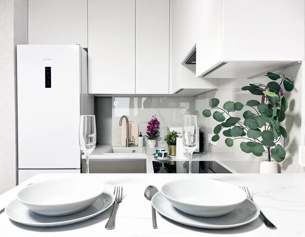 Превосходная студия для двоих с лоджией