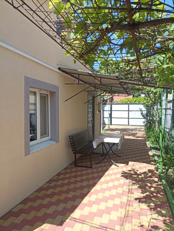 Квартира со своим двориком и стоянкой — аренда посуточно в Сукко