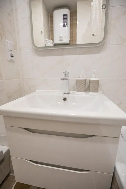 Стильная квартира напротив аквапарка Океанис и парка Швейцария