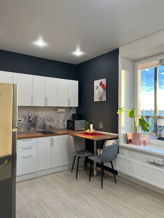 Студия с видом на реку