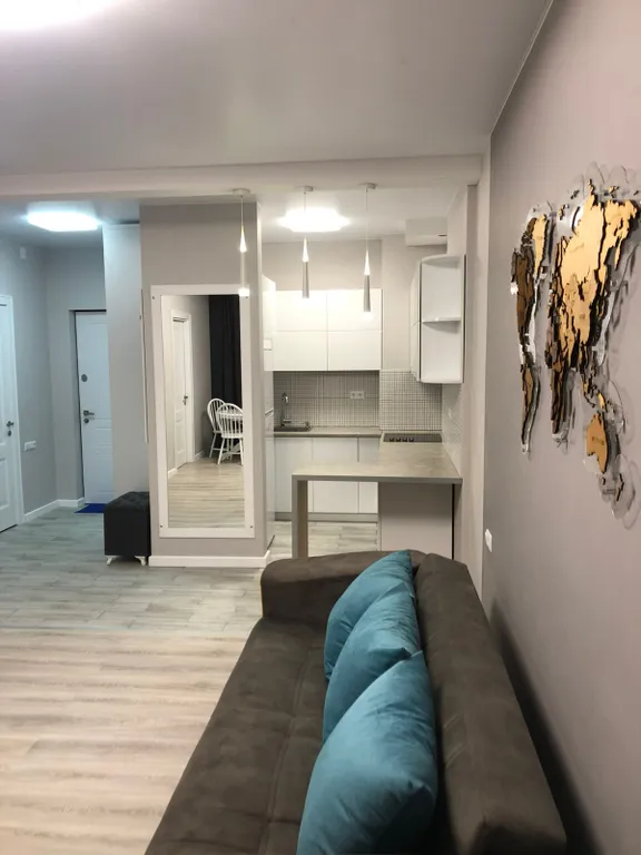 Светлая и уютная квартира с 3 комнатами, 7 минут от моря