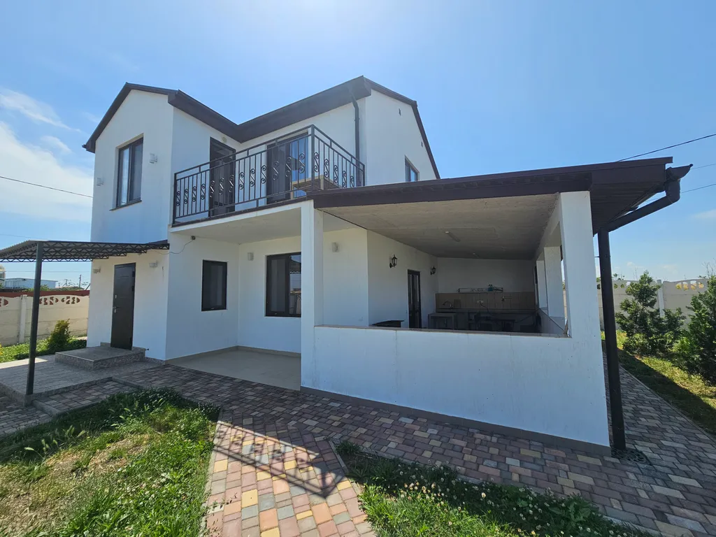 Коттедж Вилла "Таврида 107" на 7-11 персон — Новоотрадное