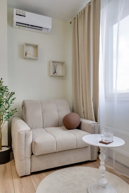 Студия на бульваре