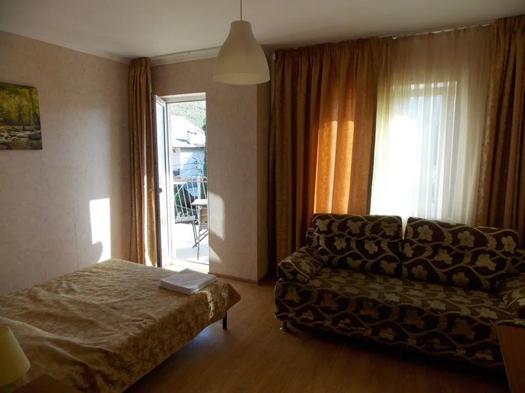 Квартира стандартный номер — аренда посуточно в Кабардинка