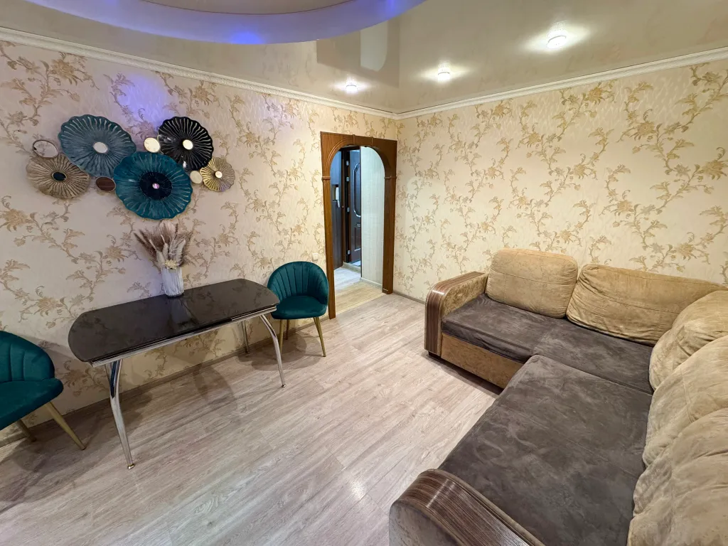 2-к квартира в самом центре, два квартала от жд вокзала