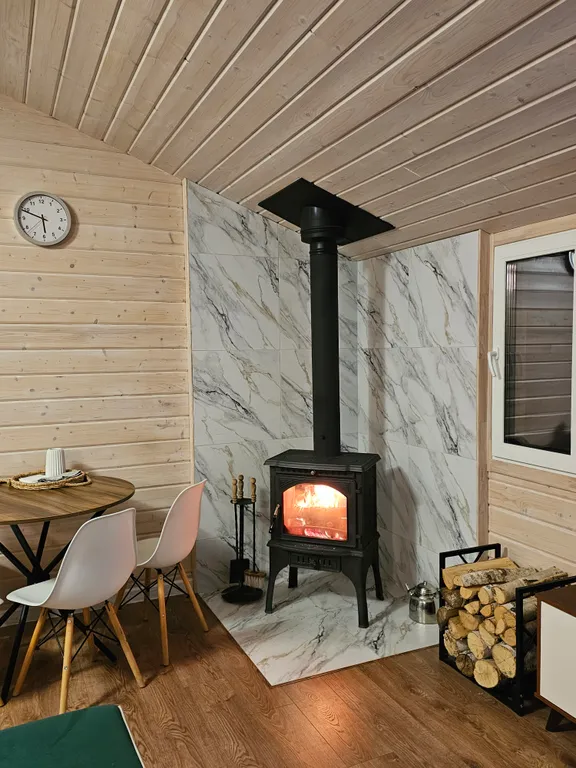 Уединенный дом в лесу